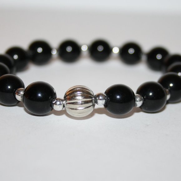 Beautiful silver and black bracelet 7" - Picture 1 of 4